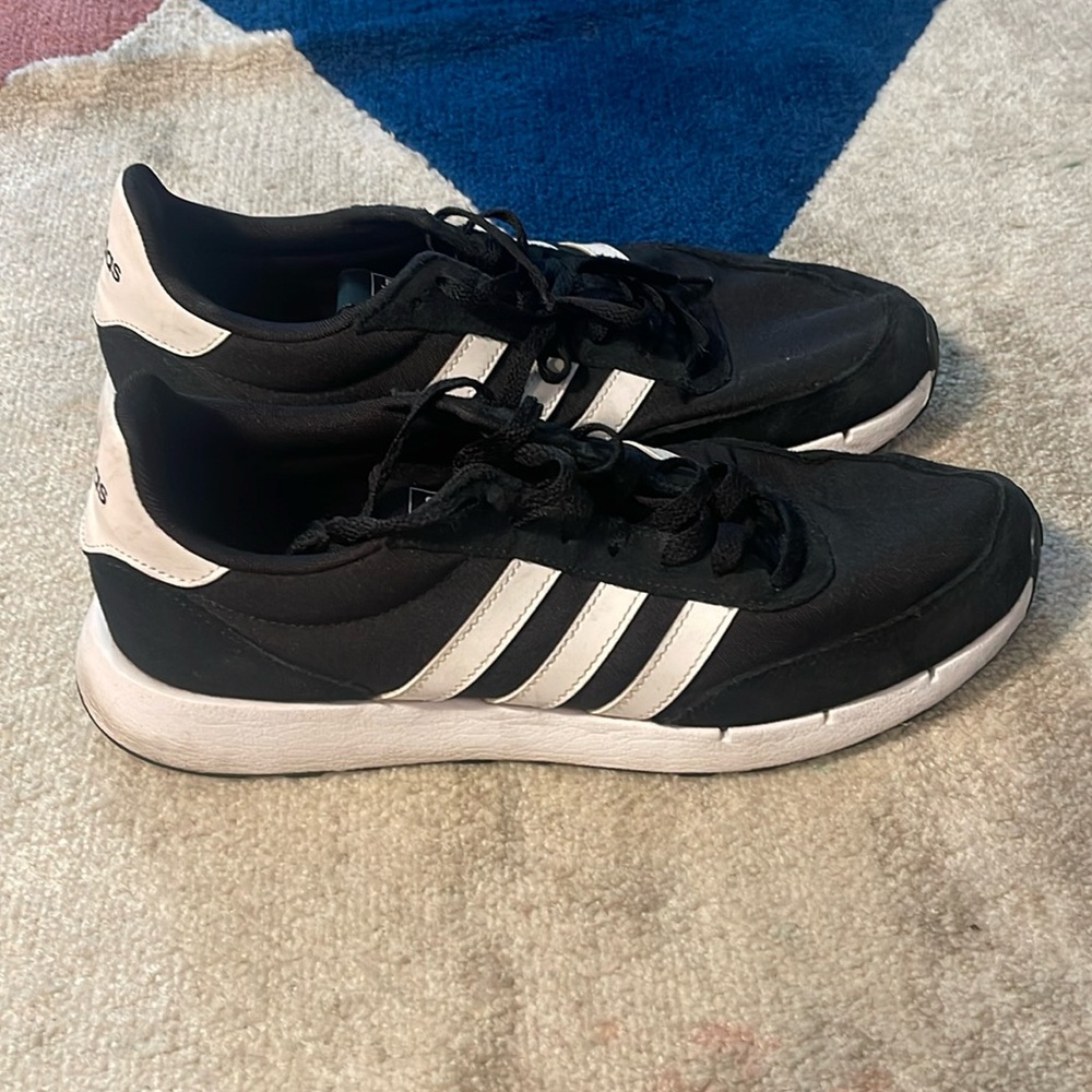 Men’s adidas size 11